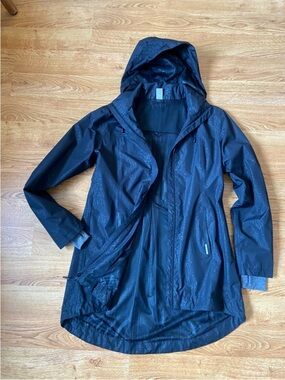 Mondetta Hooded Rain Jacket Women’s Medium Black Lightweight Windbreaker